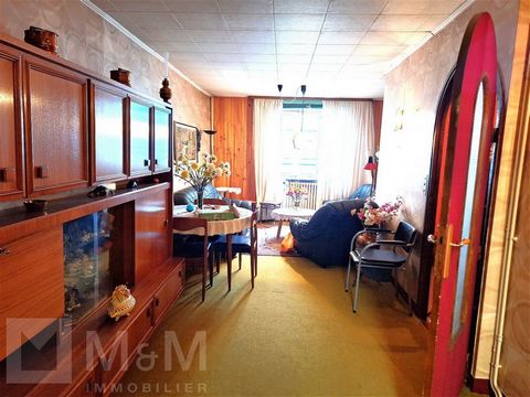 M M IMMOBILIER Quillan - estate agents in the Pays Cathare in Southern France – are pleased to present a 2 bedroom house with garage, located in the Quillan town center of Quillan. GROUND FLOOR : 30m² garage and WC. FIRST FLOOR : kitchen 13m², living...