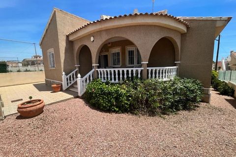 This is a great example of a lovely villa. The property is an Anna style villa with 3 bedrooms 2 bathrooms with a good size kitchen and dining area and lounge. The villa has a nice front covered terrace and a good size rear terrace with bbq. The ampl...