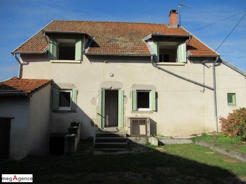 House with 4 bedrooms, office, terrace, barn, cellar and garden on 664 m² of land. 35 minutes from VICHY in the Bourbonnaise mountains, stone house in a very quiet hamlet. Composed on the ground floor of a simple kitchen with sheathed chimney, dining...