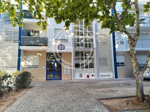 LEASED PROPERTY AND NOT AVAILABLE FOR VISITS, being sold in this condition - Lease agreement valid until November 2023. We present an exclusive investment opportunity in Loulé, in the stunning Algarve. This charming 2 bedroom apartment, currently ren...