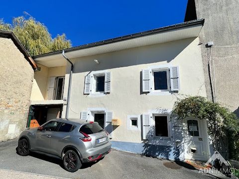 TO VISIT QUICKLY The Adn Immo agency offers you this very pretty village house of 171 m2 in the town of Chevry. Offering charm and modernity, it includes a large bright living space including a fully equipped kitchen, 2 spacious bedrooms (possibility...