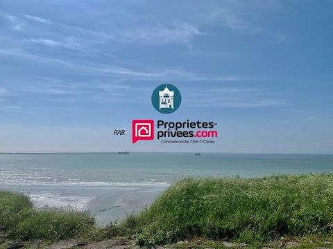 Aan de poorten van Wimereux, Prachtig uitzicht op zee voor dit huis met tuin met een ingang, een keuken, een grote woonkamer, een slaapkamer, een badkamer. Boven: twee slaapkamers die uitkomen op een groot terras van 20 m2 De ++: uitzonderlijk uitzic...