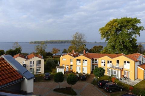 Only 600 meters separate your spacious and modern holiday apartment on the top floor with WiFi from the fine sandy beaches of the Baltic Sea. Lovers of the maritime lifestyle will get their money's worth here - in the living room and in one of the be...