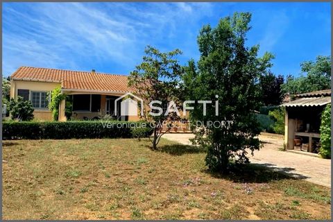 Villa plain-pied d'environ 107m2 sur grand terrain