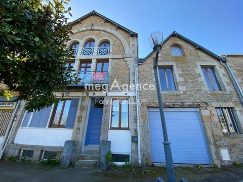 MAISON DE VILLE RENOVEE AVEC GARAGE ET COUR