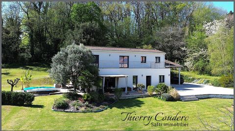 Magnifique maison contemporaine avec piscine.