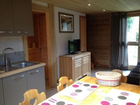 Petit Chalet is a little private chalet that accommodate 4 persons. It is located 1km500 from Le Grand Bornand Village center, in the quiet Nant Robert area. Cross country and downhill ski slopes are 1k300 away. In winter time, you'll find a skibus s...