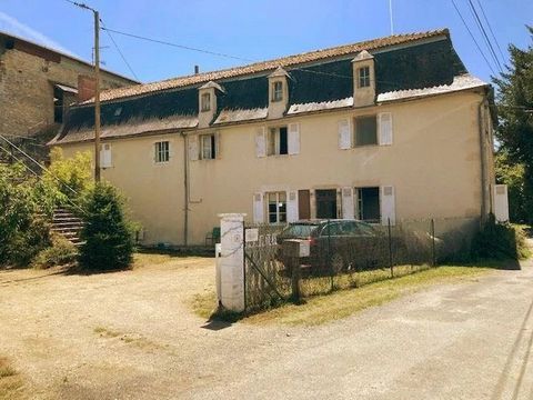 This former Mill owner’s house with an annexe and land is situated in a quiet hamlet yet only ten minutes from Lussac-le-Chateau with all commences, school and rail connection to Poitiers/Limoges. The main house comprises on the ground floor a large ...