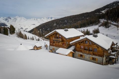Located in Savoie, Plagne 1800 resort is a set of 4 chalets decorated with care and all very well equipped, just few meters from “1800” chairlift. These chalets benefit a nice view of Mont Blanc and the ski resort. They propose large spaces to welcom...