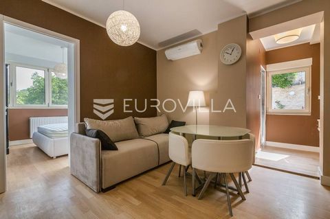 Nice newly furnished and unbeatable one bedroom apartment with a closed surface of 70 m2 + balcony on the first floor. Parking place in the yard. It consists of a spacious living room with dining room and kitchen, corridor, 1 bedrooms, 1 bathroom, le...
