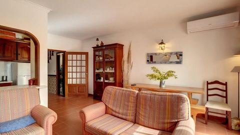 Apartment in Praia do Magoito - Sintra, with unique views of the sea and mountains. Duplex with 3 bedrooms, 2 bathrooms, 3 large balconies, barbecue and fireplace.