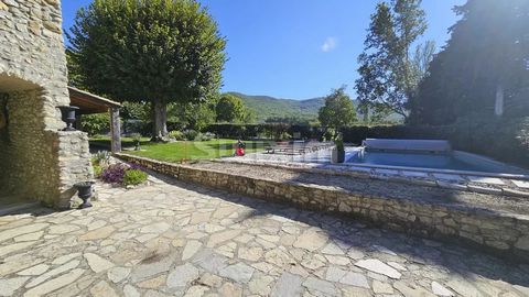REF359TV near Montélimar and the Bégude de Mazenc, charming village stone house completely renovated. You will enjoy the unobstructed view of the lavender fields. This house offers several possibilities, guest rooms, gites, or family home. Each room ...