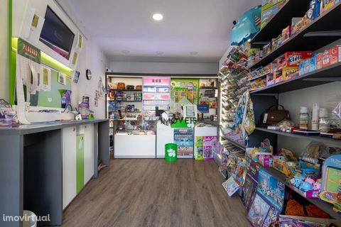 Stationery and tobacconist transfer in the center of Rio Tinto with 40m2, with santa casa games, located in an area of a lot of pedestrian and road traffic. In full operation, with a tobacco turnover of between 15,000 /€20,000, santa casa games sligh...