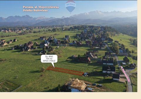 Poronin to znana miejscowość turystyczna na Podhalu tuż przed Zakopanem. Ul. Majerczykówka przy której jest nieruchomość to dzielnica znana z ośrodków turystycznych, które turyści odwiedzają cały rok. Latem wczasowicze odwiedzają Tatry, korzystając z...