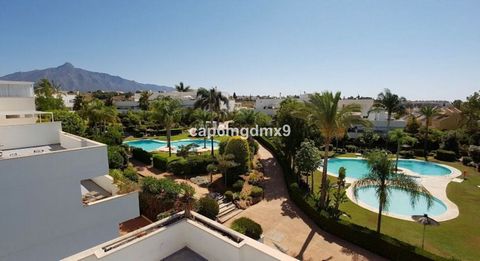 Located in Nueva Andalucía. First floor apartment located in a gated complex near Puerto Banus. Within walking distance you have shops and the popular gym Real Padel Club Marbella. The community has lovely gardens and 2 communal swimming pools. The a...