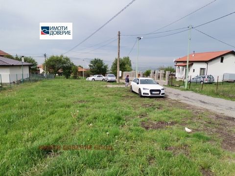 OF 39232 UNIQUE PROPERTY, SUNNY, IN THE VILLA ZONE BACHOVA NEIGHBORHOOD, PANORAMIC VIEW, FRESH MOUNTAIN AIR, EASY YEAR-ROUND ACCESS, ELECTRICITY, WATER PIPELINE!! The property is in regulation, corner with a large face. HIGHLIGHTS READY FOR CONSTRUCT...