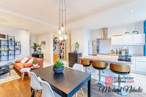 EN EXCLUSIVITÉ Je vous invite à me suivre au 4 -ème étage de cet immeuble sécurisé et bien entretenu pour découvrir ce bel appartement insoupçonnable et confidentiel, situé à deux pas du parc de la TETE D'OR de l'accès autoroutier et à 5 minutes du c...