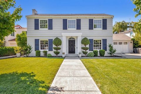 Stately French Colonial with all the upgrades of a New Build that showcases a contemporary flair w/ exposed steel columns and beams! Spacious formal entry with high ceilings and lovely stairwell. Downstairs offers formal dining, formal living room w/...