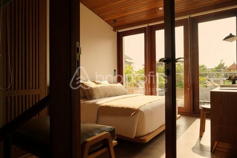 Stunning And Modern Tropical Villa 2 Bedrooms For Sale Leasehold in Canggu Price: IDR 3,200,000,000 for 30 Years Escape to the heart of Babakan–Canggu and discover the epitome of Bali living with this exquisite leasehold Modern Tropical Villa, priced...