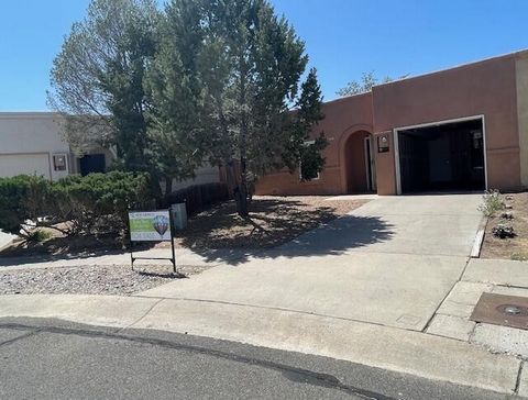 Welcome to this well-cared for home with raised ceiling and ceiling fans. It offers 3 bedrooms and 2 baths (1 full & a 3/4 with skylight). Enjoy the clean living space with generous sized bedrooms and spacious closets. The xeriscaped backyard saves y...