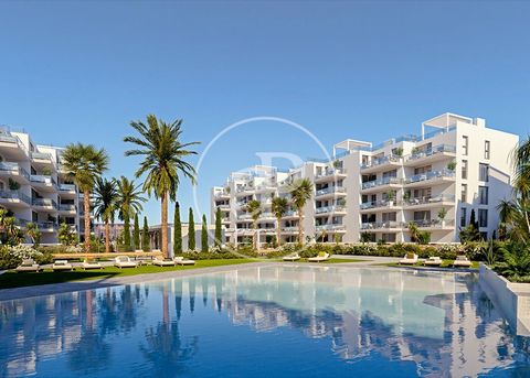 new building (work) with Terrace and views in Denia., swimming pool, gymnasium, parking space, air conditioning, fitted wardrobes, laundry room, balcony, garden, heating and storage room. Ref. ONV2212001-1 Features: - Balcony - Garden - Terrace - Lif...