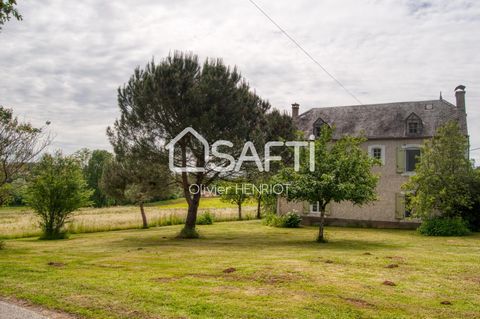 In Saint-Geniès (24590), this magnificent 3200 m² property offers a bucolic setting in the heart of the countryside. Including a spacious 104 m² house with 4 bedrooms, it benefits from numerous features such as a terrace, a large outdoor area with 14...