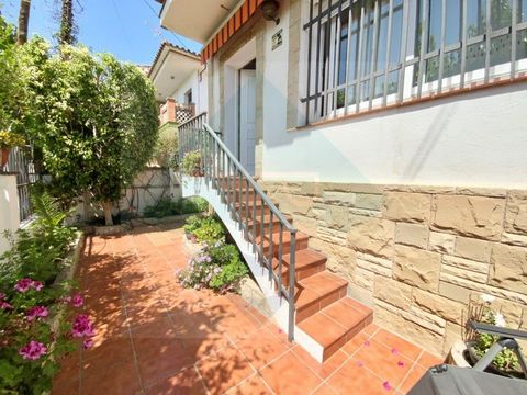 Discover the House of Your Dreams in the Heart of Masnou! Are you looking for a cozy and charming home in a prime location? Your search is over! We present you a gem in the centre of Masnou, located in a quiet residential street, ready to become your...