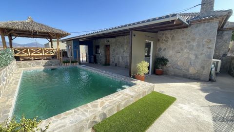 Discover the charm of country living with this practical and versatile property, just a five-minute drive from La Trocha Shopping Centre. Nestled on over 4,000m² of flat land, this home is a dream for nature lovers alike and could be an ideal place t...
