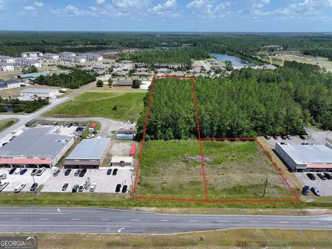 COMMERCIAL LAND REASY FOR YOUR BUSINESS. HIGH TRAFFIC AREA LOCATED ON KINGS BAY ROAD.