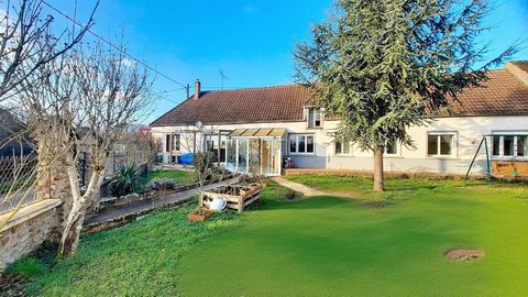 Dans un petit village proche d' Armeau