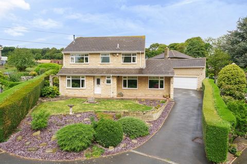 Set back from the road this property enjoys an elevated position pushed back from the road, to the rear is additional entertaining space accessed by the workshop adjoining the garage, within is a surprise and consists a full sized snooker table with ...