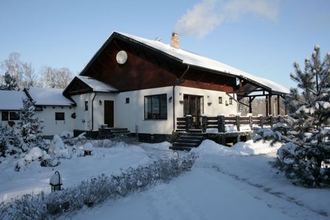Rent a new country house style chalet at the intersection of Kiev and Warsaw highway. 2 floors. 1st floor - fireplace room with a second light. Everywhere poly.Kuhnya warm rustic style with all necessary appliances. San. Node, a large bath with wood,...