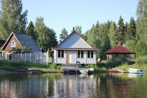 Lot number 30182 Beautiful nature and an unforgettable fishing! Storey house located in a picturesque corner of the Leningrad region, p.Svirstroy (240 km.) On the shore of the lake and 100m from the river Svir. Arriving one day you fall in love with ...