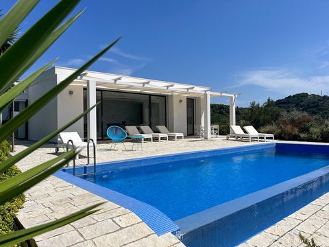 The unique location really gives this property a sense of exclusivity – Vasilikos is a beautiful and undeveloped part of Zakynthos laced with green mountainous roads and calm waters. Some of the best beaches can be found in South-East Zakynthos with ...