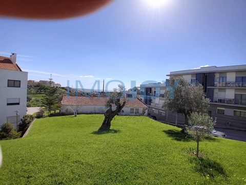 Land with PIP Approved for 2 Apartment Blocks in Alverca do Ribatejo. Investment opportunity! This 1787m2 plot is located in the upper area of Alverca do Ribatejo, overlooking the Tagus River, 5 min from the A1 junction in Alverca, and 15 min. in the...