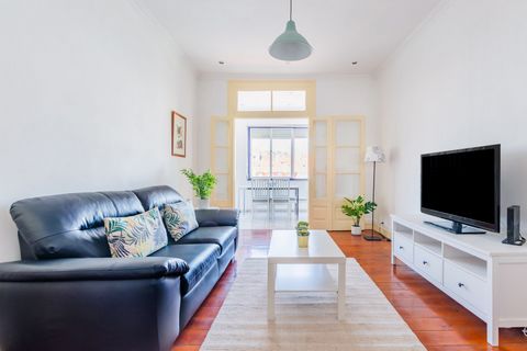 This spacious and convenient three-bedroom, three-bathroom apartment is located in a renovated building in one of Lisbon's most characteristic and alternative neighborhoods. It has a fully-equipped kitchen with dishwasher and washing machine and also...
