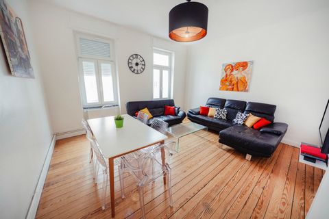 The flat is located at the entrance to the Sablon district, directly connected to the three most popular districts of Metz. You will benefit from an ideal proximity to Metz city centre; indeed, you will stay within a five-minute walk from the TGV sta...