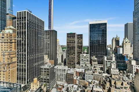 This high-floor residence at Museum Tower offers a luxurious living experience in the heart of Manhattan, with beautiful views of the City skyline and Central Park. The spacious 1 bedroom, 1.5 bathroom apartment spans 1,187 square feet and features e...