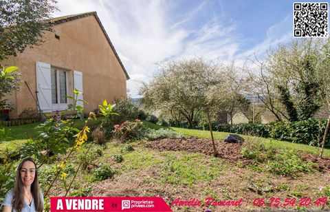 -> A stone's throw from all local amenities and services: shops, buses, school transport, doctor, pharmacy... -> In a dead end, QUIET, -> T6 HOUSE, approximately 120sqm of living space spread over 2 levels : - on the ground floor: entrance, 2 bedroom...