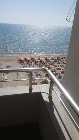 Apartment for sale in the area of the rock of Kavaje on the beach. Durres The apartment is located on the 4th floor of a well managed building with an elevator on the first coastline and with a 100% sea view. The area in which the apartment is locate...
