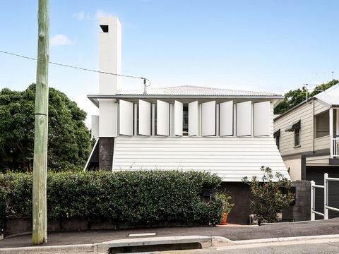Top Offers Close June 4th   Nestled in the heart of Paddington's leafy enclave, 27 Ranley Grove epitomizes architectural elegance with its minimalist design by the esteemed Paul Owen of Owen Architecture. This multi-award-winning residence is situate...