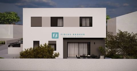 Location: Šibensko-kninska županija, Vodice, Vodice. VODICE - New project, four modern two-story apartments in a quiet location, 800 m from the sea! In the spring of 2024, the construction of a new building with a total of four residential units will...