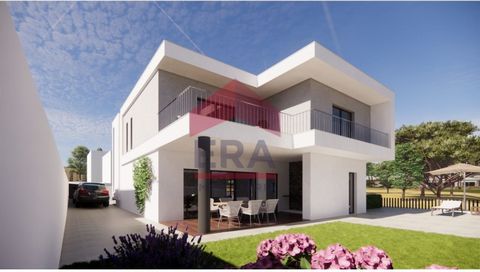471.50 sq.M in Olho Marinho - Óbidos. With approved project for construction of a 2-storey single-family house, plus basement. In a quiet residential area. Close to commerce and services. 600 meters from access to the IP6 express way, with connection...