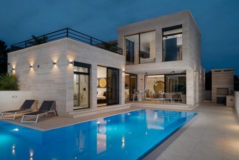 One of the four new modern design villas in Razanac area near Zadar with wonderful sea views! This stunning villa is being constructed to match the high standards of the previous villa shown in the photos, using only the finest materials. It will fea...