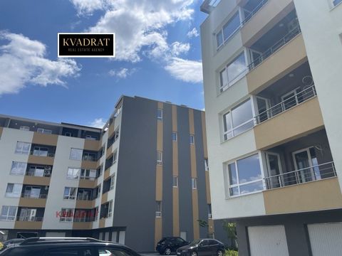 With ACT August 16, 2022! We present you a nice, spacious one-bedroom apartment. Large living room with kitchenette and bedroom. Very nice terrace. Exposure west. Repaired with high-end materials. Gated complex with permanent video surveillance. It i...