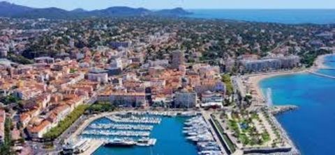 Dpt Var (83), à vendre SAINT RAPHAEL maison P5