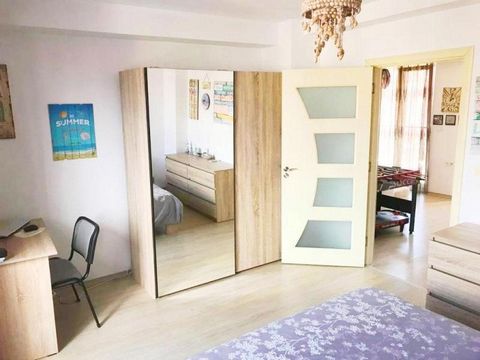 Spacious one-bedroom apartment in the old part of the town of Smolyan. Pomorie, 30 m from the gorgeous beach. The apartment is in a new, gasified building, on the fifth floor (elevator), with an area of 90.07 sq.m and distribution - spacious and brig...