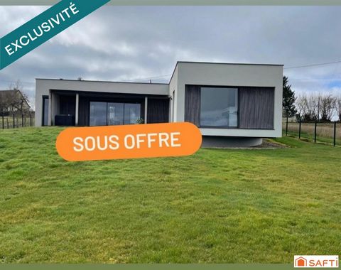 Située dans la charmante commune de Valzergues (12220), cette villa d'architecte offre une vue exceptionnelle sur le Cantal. Nichée dans un environnement naturel, à 35 km de Rodez et Figeac et seulement 2 km du centre de Montbazens avec tous les serv...