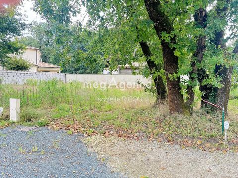 LA TREMBLADE, TERRAIN A BATIR DE 413m² viabilisé