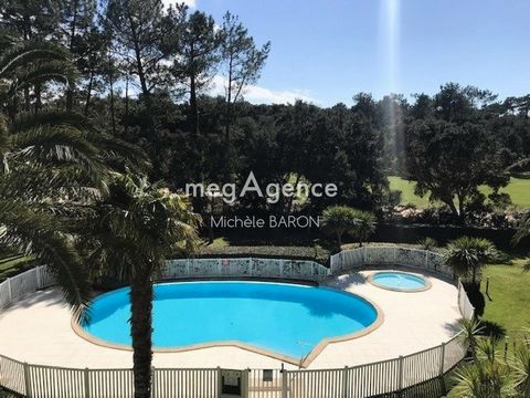 Appartement T3 vue sur piscine et golf